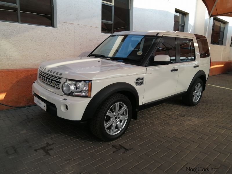 Land Rover Discovery 4 3.0 TD/SD V6 S in Namibia