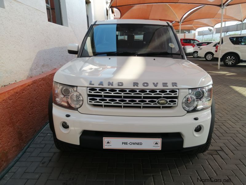 Land Rover Discovery 4 3.0 TD/SD V6 S in Namibia