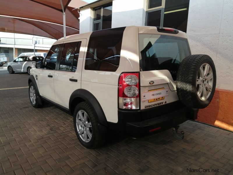 Land Rover Discovery 4 3.0 TD/SD V6 S in Namibia