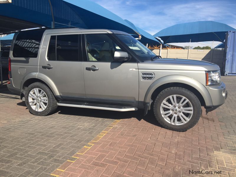 Land Rover Discovery 4 3.0 TDV6 HSE in Namibia