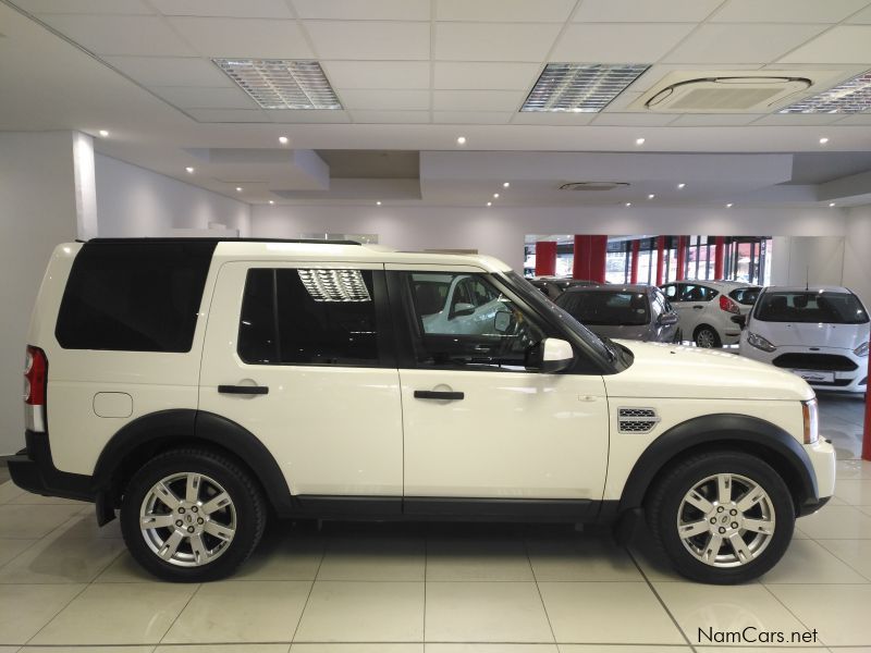 Land Rover Discovery 4 3.0 TDV6 SE in Namibia