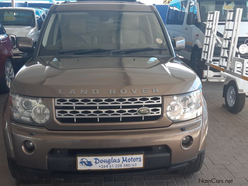 Land Rover Discovery 4 5.0 V8 HSE in Namibia