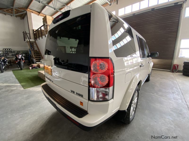 Land Rover Discovery 4 5.0 V8 HSE in Namibia