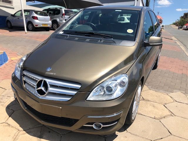 Mercedes-Benz B200 Turbo in Namibia