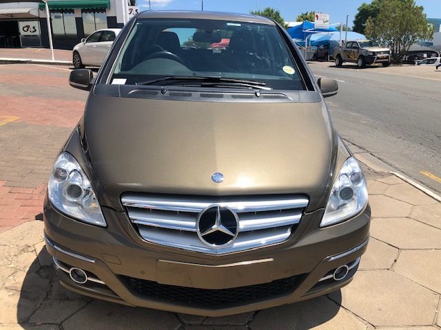 Mercedes-Benz B200 Turbo in Namibia