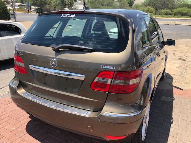 Mercedes-Benz B200 Turbo in Namibia