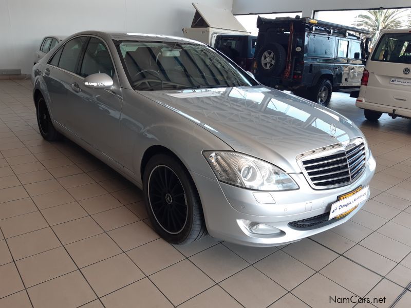 Mercedes-Benz S350 in Namibia