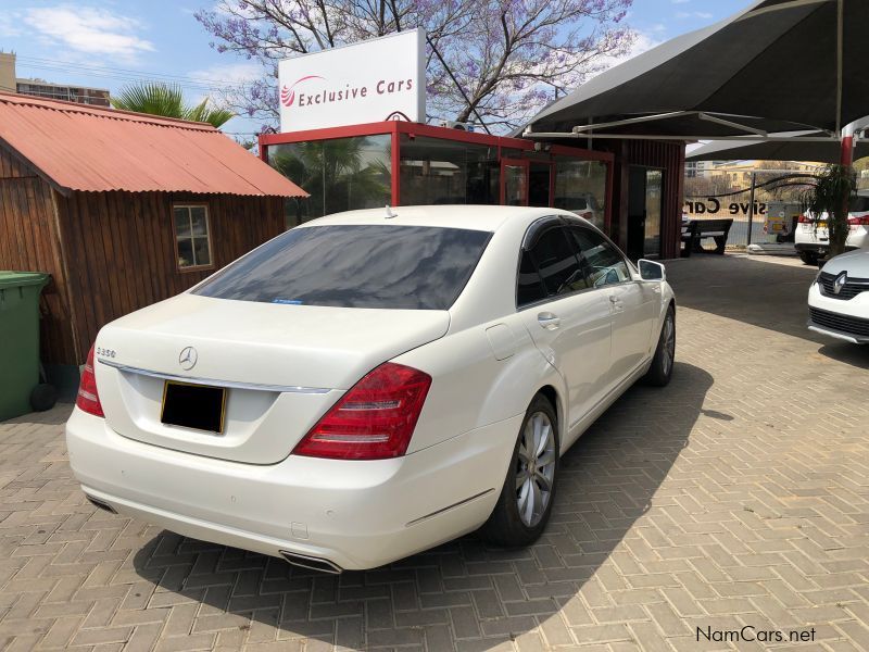 Mercedes-Benz S350 a/t in Namibia