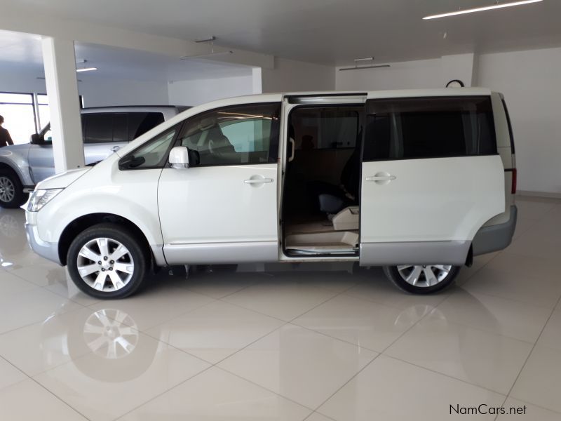 Mitsubishi Delica D5 4x4 in Namibia