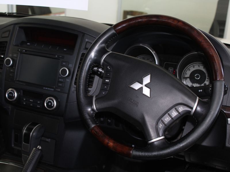 Mitsubishi Pajero 3.2 DID 7 seater in Namibia