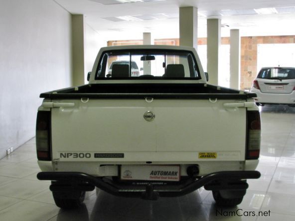 Nissan NP300 Long-wheel base Hardbody in Namibia