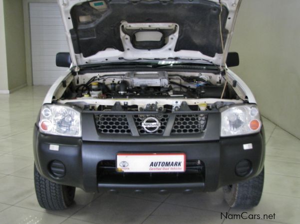 Nissan NP300 Long-wheel base Hardbody in Namibia