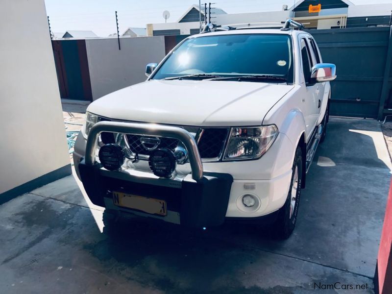 Nissan Navara 2.5 Diesel 4x2 Difflock in Namibia