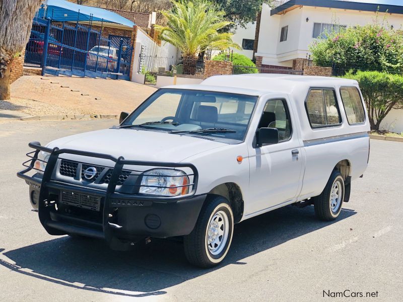 Nissan Np300 Hardbody 2.0 in Namibia