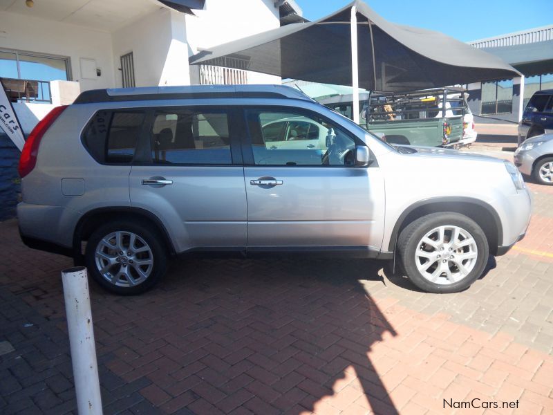 Nissan X-Trail 2.5 CVT LE in Namibia