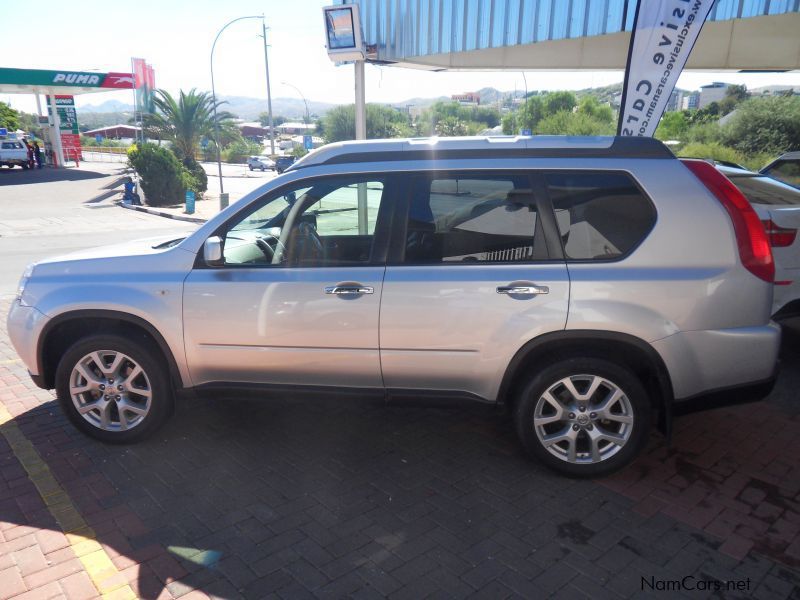 Nissan X-Trail 2.5 CVT LE in Namibia
