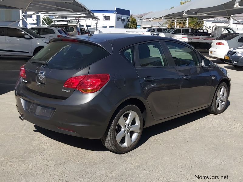 Opel Astra Turbo in Namibia