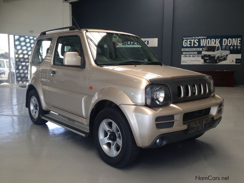 Suzuki Jimny 1.3i MT 4x4 in Namibia