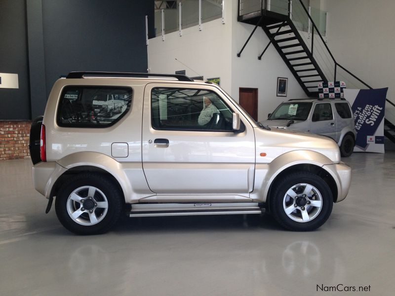 Suzuki Jimny 1.3i MT 4x4 in Namibia