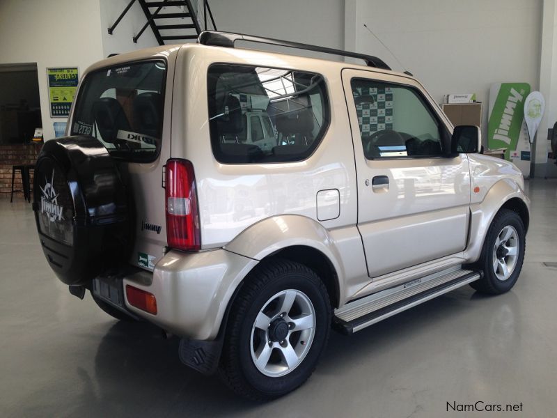 Suzuki Jimny 1.3i MT 4x4 in Namibia