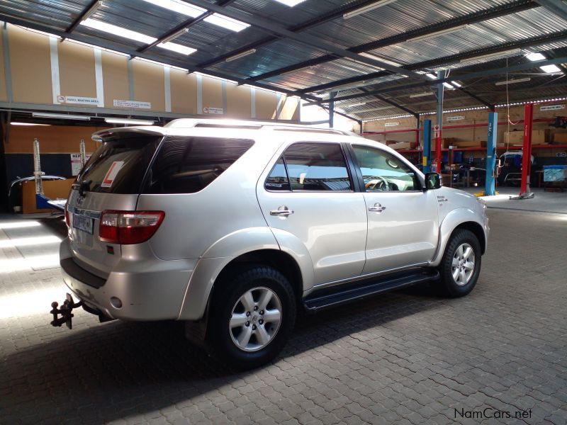 Toyota Fortuner 3.0 DVD R/B  2x4 in Namibia