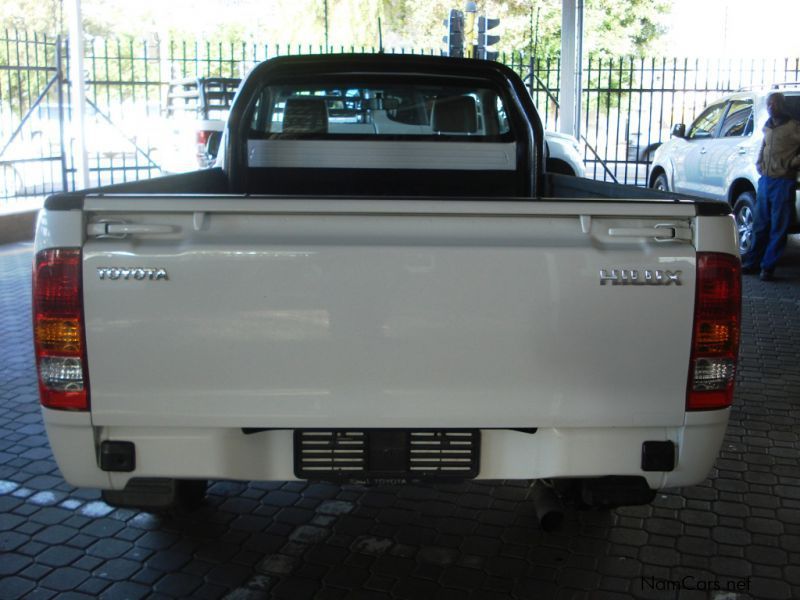 Toyota Hilux 2.0 VVTi LWB in Namibia