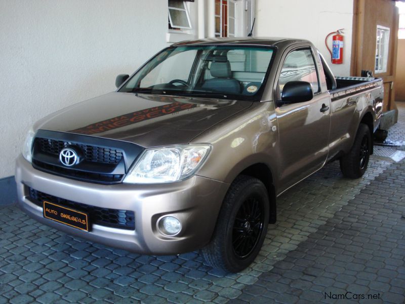 Toyota Hilux 2.0 VVTi LWB in Namibia