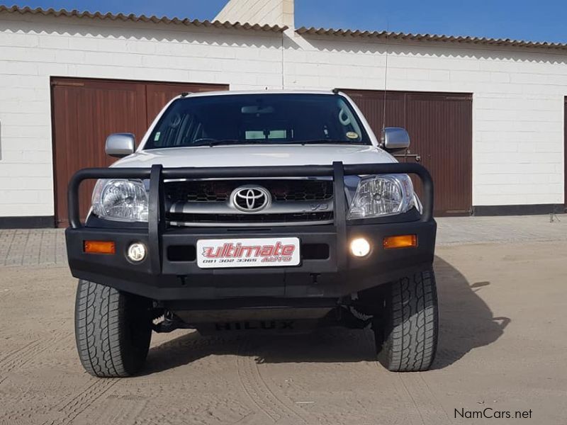 Toyota Hilux 4.0P A/T 4x4 D/C in Namibia