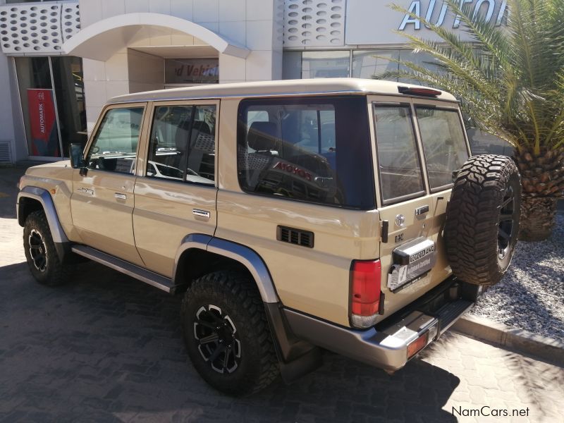 Toyota LANDCRUISER 76 4.2D LX in Namibia