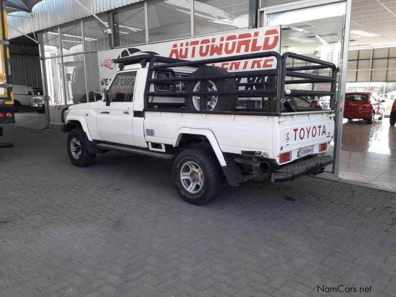 Toyota Land Cruiser in Namibia