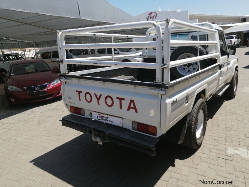 Toyota Land Cruiser 4.0 V6 P/U S/C in Namibia