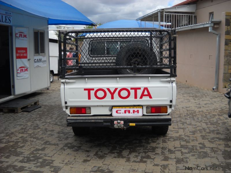 Toyota Land Cruiser 4.2 D/C 4x4 in Namibia