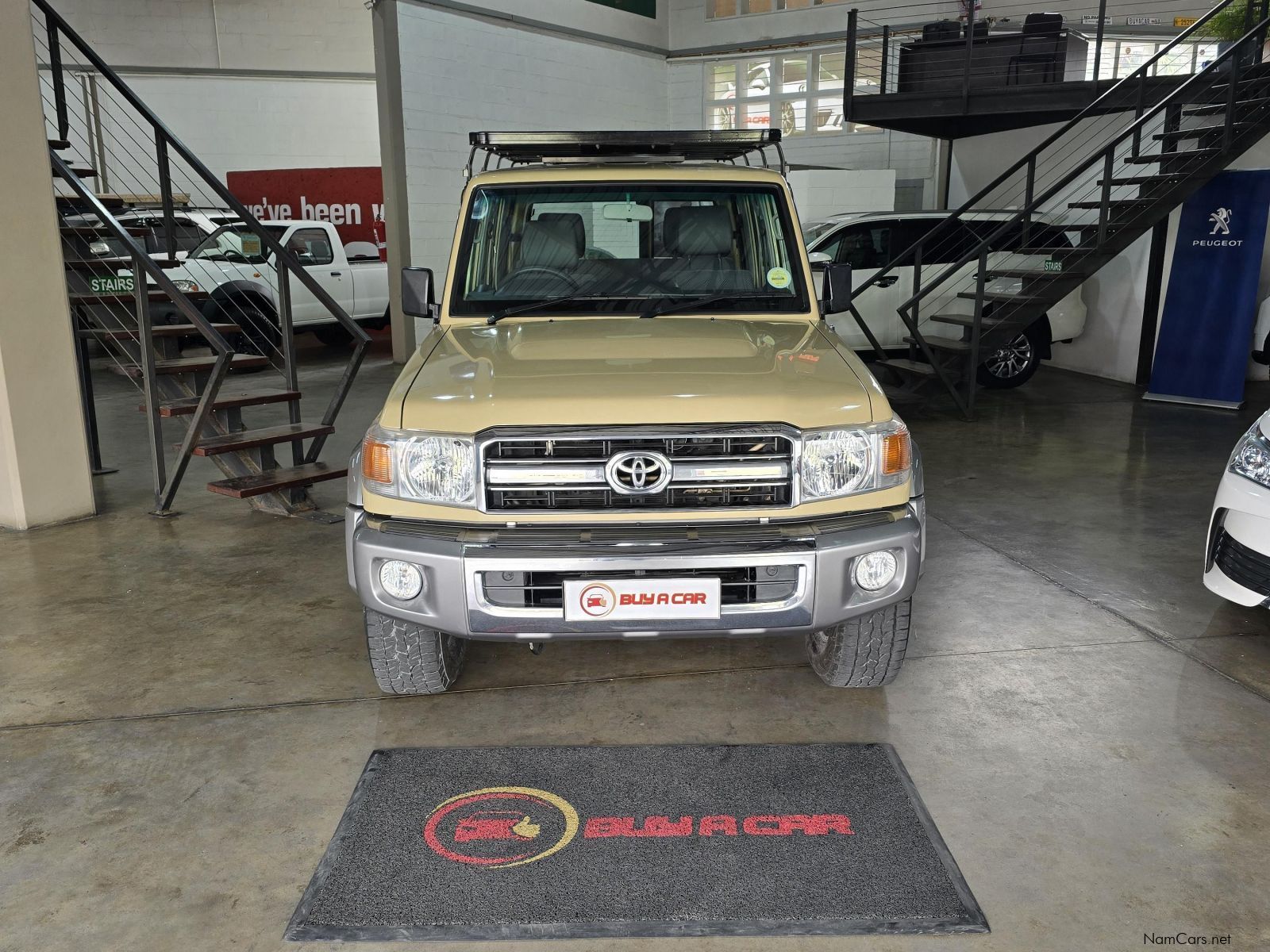 Toyota Land Cruiser 76 4.2D  SW in Namibia