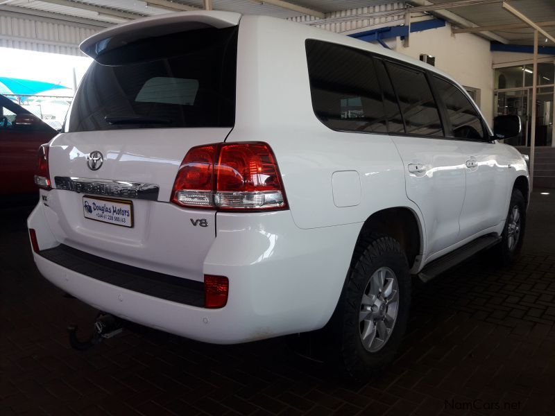 Toyota Land Cruiser VX V8 in Namibia