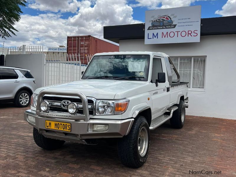 Toyota Landcruiser 4.0 V6 P/U S/C in Namibia