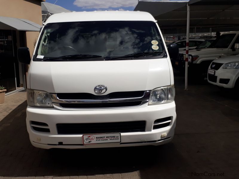 Toyota Quantum 2.7 GL 10 seater in Namibia