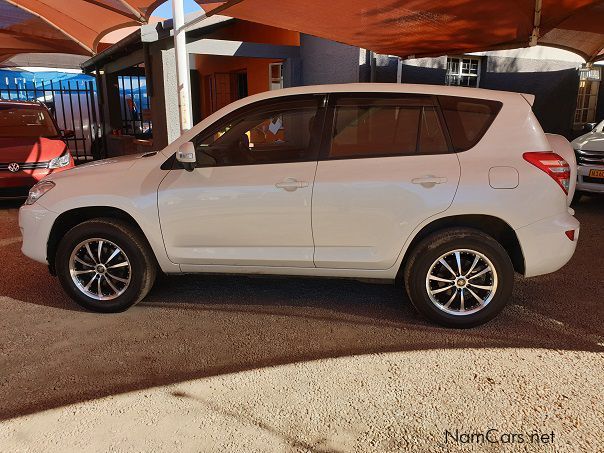 Toyota Rav 4 2.0 VX in Namibia
