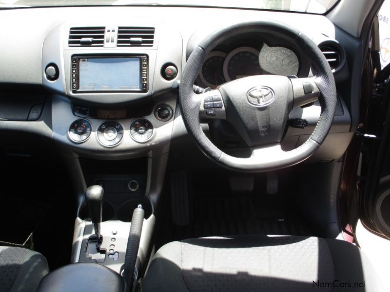 Toyota vanguard 2.4  4 WD in Namibia