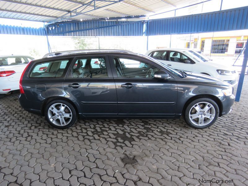 Volvo V50 T5 in Namibia