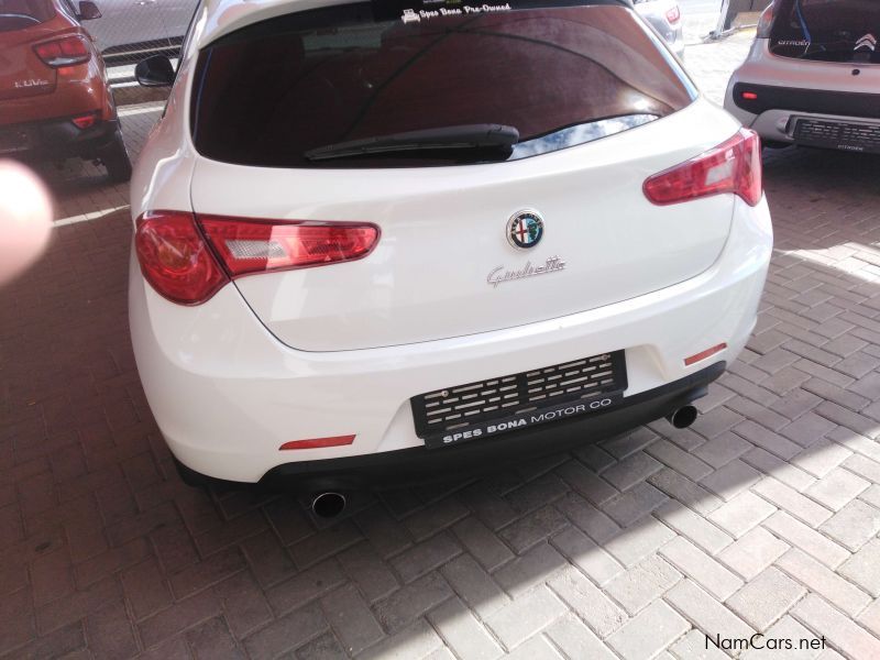 Alfa Romeo Giulietta 1.8Turbo Quad Verde in Namibia