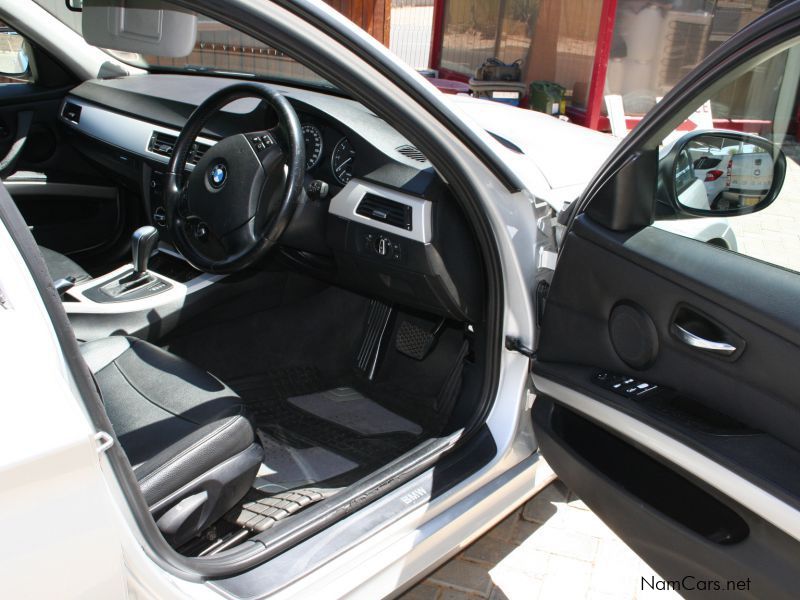 BMW 320i a/t 4 door sedan ( local) in Namibia