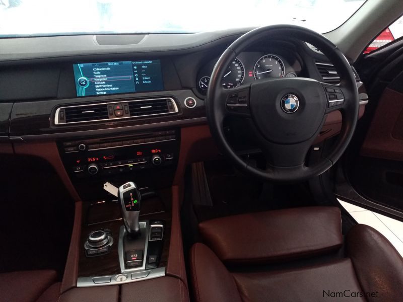BMW 730Li in Namibia