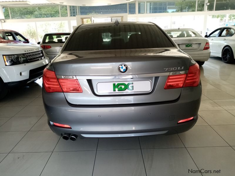 BMW 730Li in Namibia