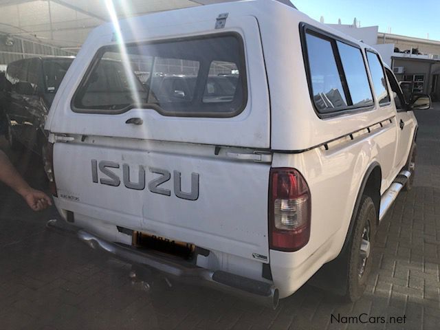 Isuzu KB200 LWB 2x4 S/cab petrol in Namibia