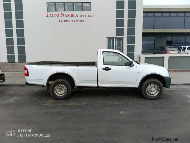 Isuzu KB250 S/C LWB in Namibia