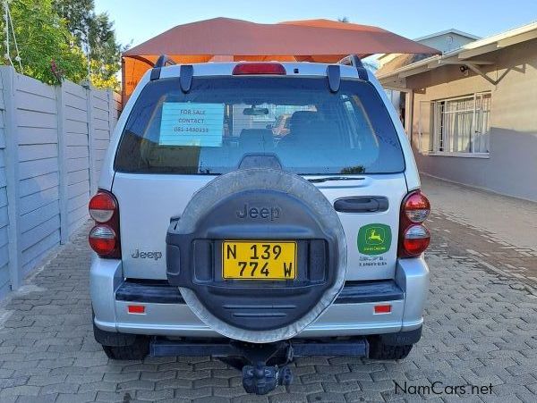 Jeep Cherokee 3.7 4x4 in Namibia