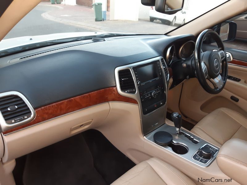 Jeep GRAND CHEROKEE 3.6L AUTOMATIC 4X4. in Namibia