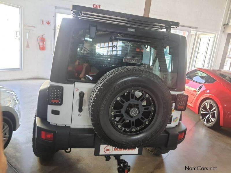 Jeep Wrangler Rubicon 3.8 V6 A/T in Namibia