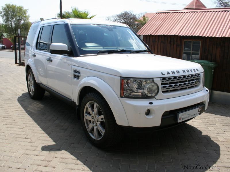 Land Rover Discovery 4  3.0 V6 SE in Namibia