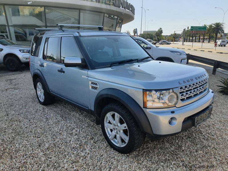 Land Rover Discovery 4 3.0 SDV6 S in Namibia